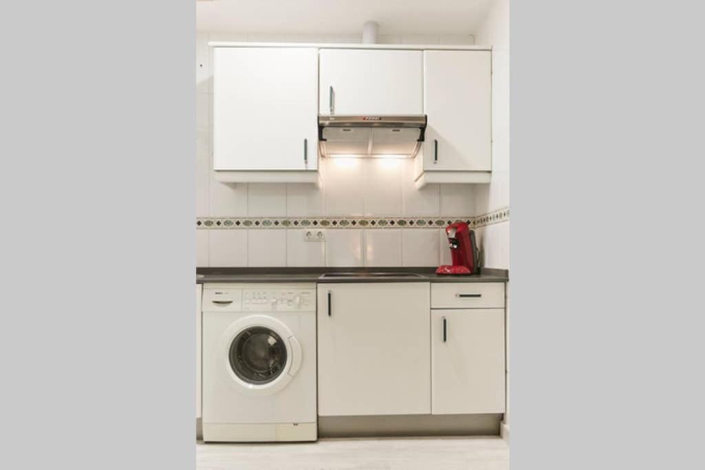 Original Y Coqueto Apartamento Junto A Plaza Mayor Apartment Madrid Exterior foto