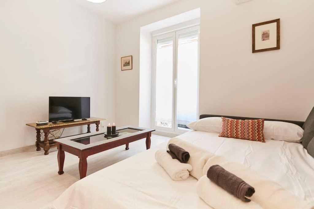 Original Y Coqueto Apartamento Junto A Plaza Mayor Apartment Madrid Exterior foto