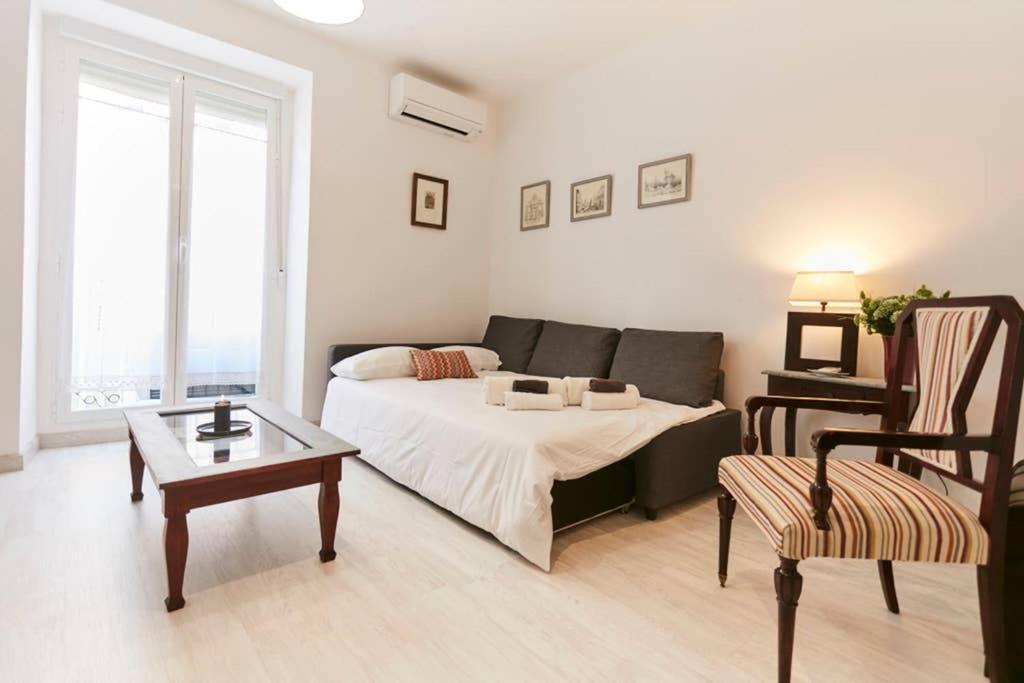 Original Y Coqueto Apartamento Junto A Plaza Mayor Apartment Madrid Exterior foto